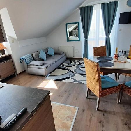 Kamilla Apartman Villapark Бік Екстер'єр фото