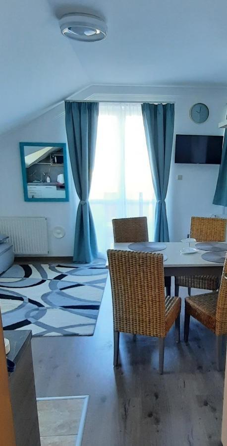 Kamilla Apartman Villapark Бік Екстер'єр фото