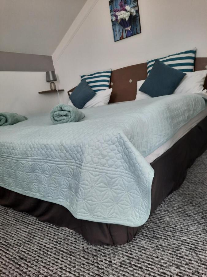 Kamilla Apartman Villapark Бік Екстер'єр фото