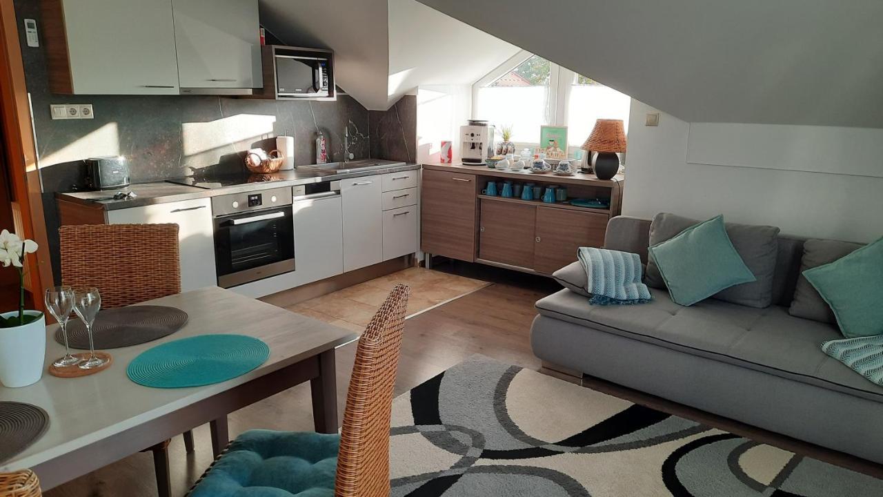 Kamilla Apartman Villapark Бік Екстер'єр фото
